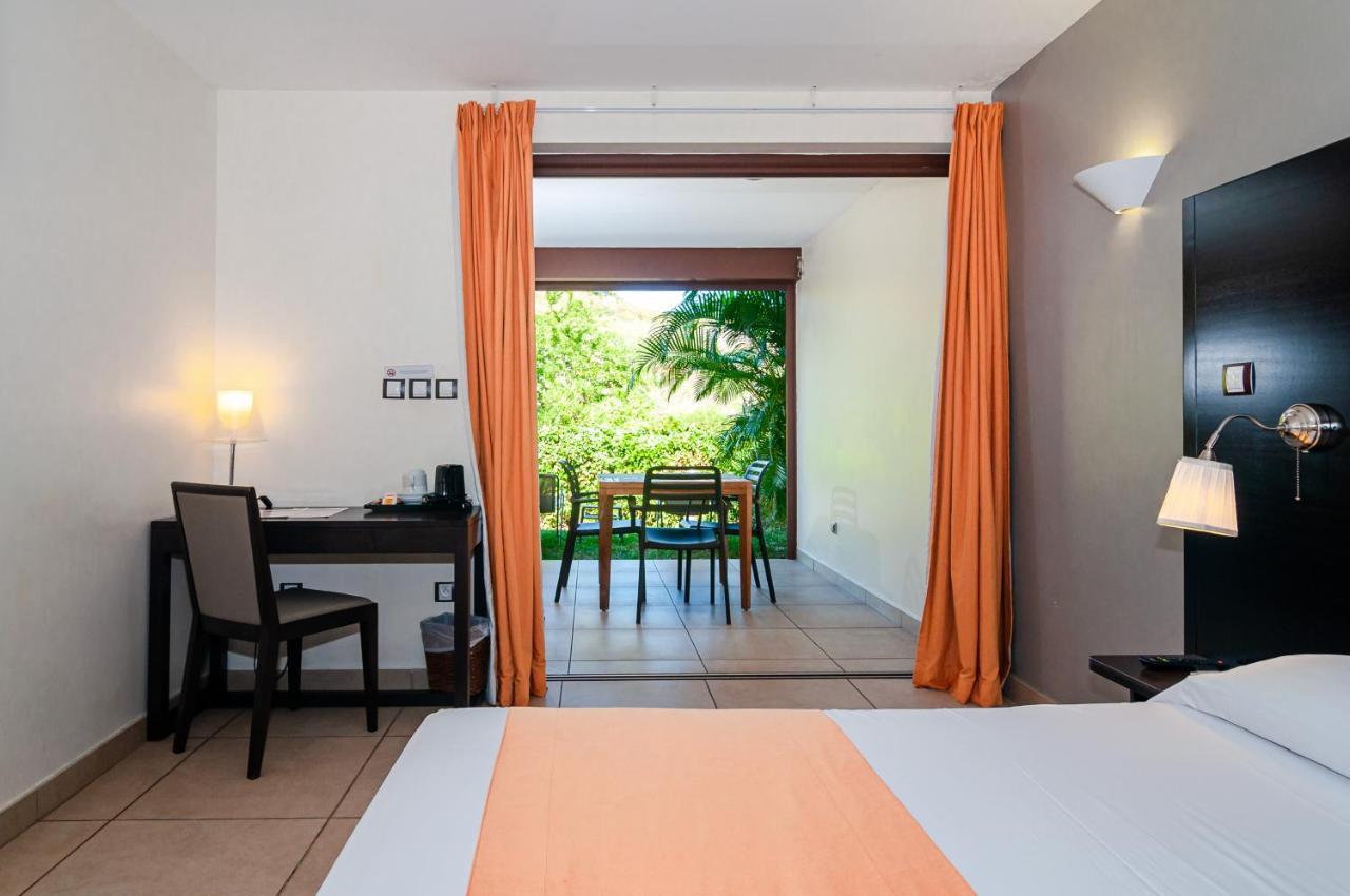 Tama Hotel Saint-Gilles-les-Bains Buitenkant foto