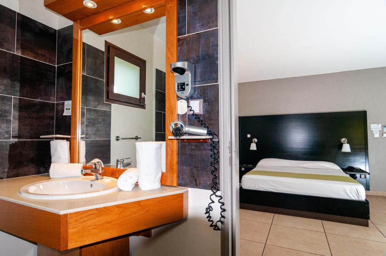 Tama Hotel Saint-Gilles-les-Bains Buitenkant foto