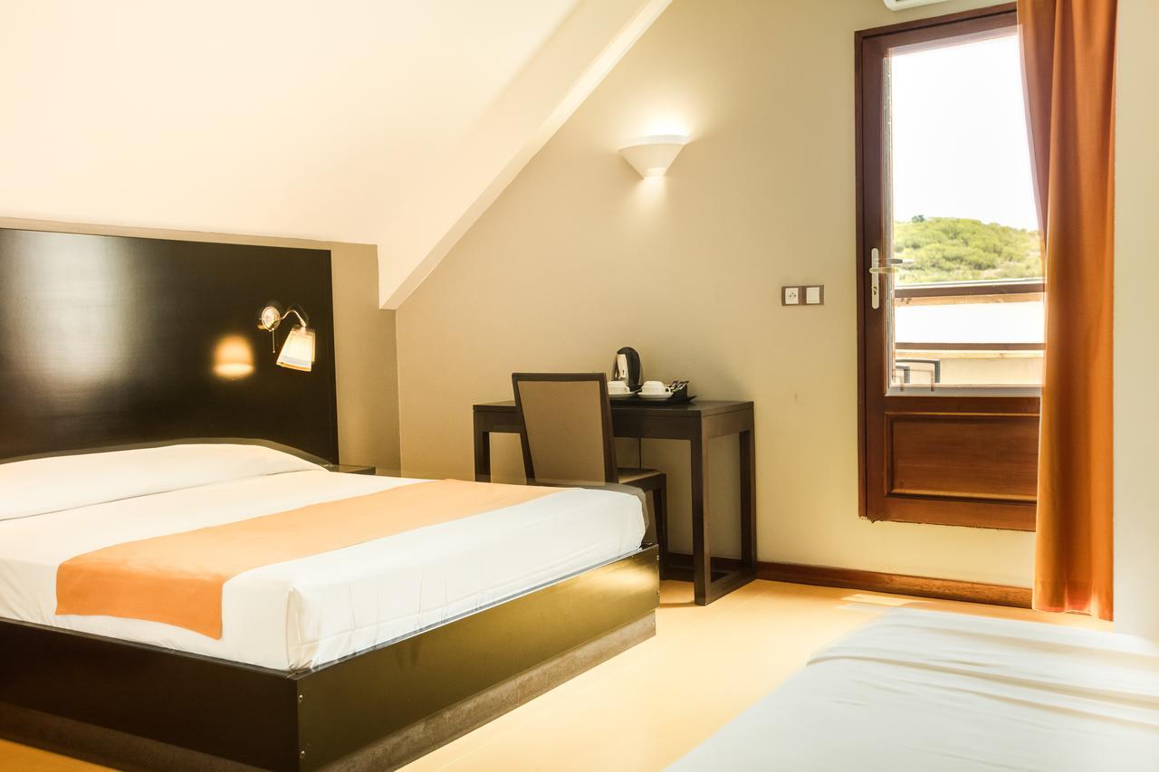 Tama Hotel Saint-Gilles-les-Bains Buitenkant foto