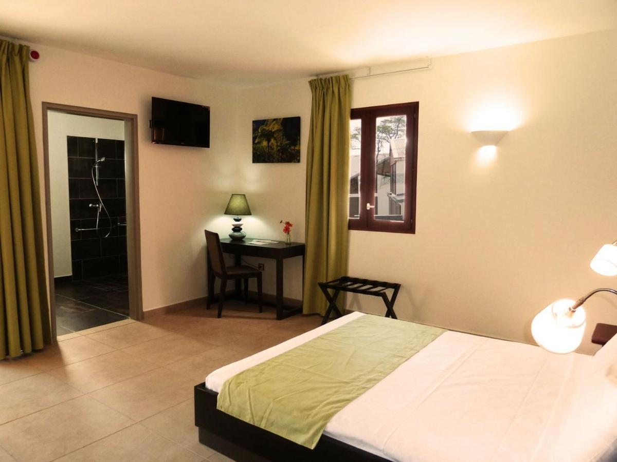 Tama Hotel Saint-Gilles-les-Bains Buitenkant foto